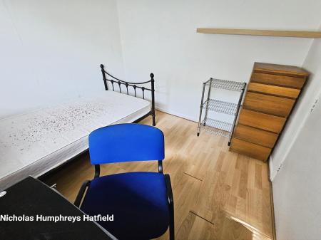 5 bedroom Terraced House to let in High Dells, Hatfield, AL10