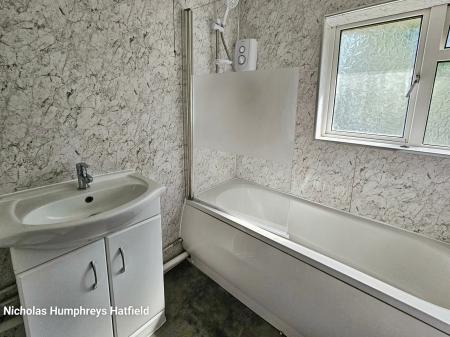 5 bedroom Terraced House to let in High Dells, Hatfield, AL10