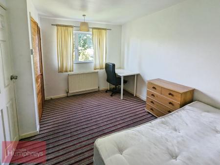 6 bedroom Terraced House to let in Meadow Croft, Hatfield, AL10