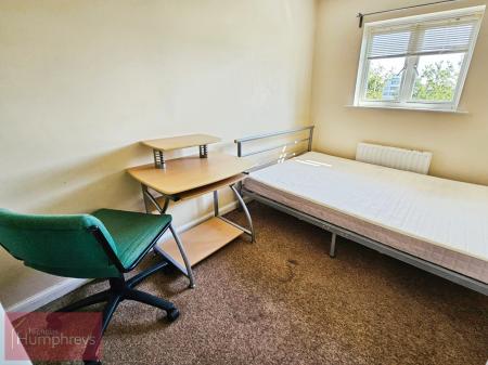 1 bedroom House share to let in Mosquito Way, Hatfield, AL10