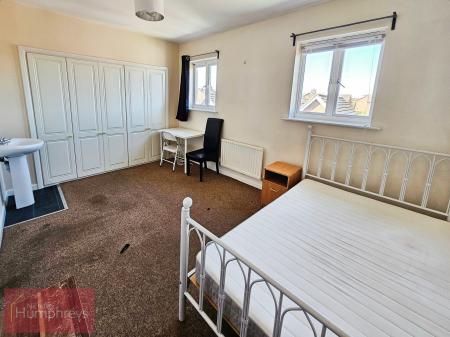 1 bedroom House share to let in Mosquito Way, Hatfield, AL10