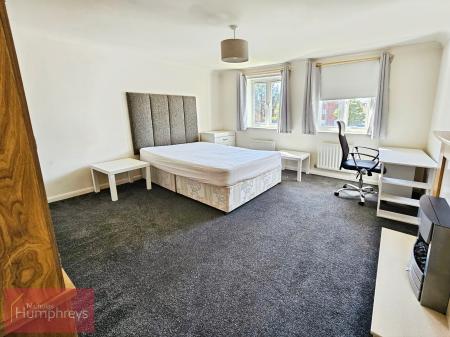 5 bedroom House share to let in Mosquito Way, Hatfield, AL10