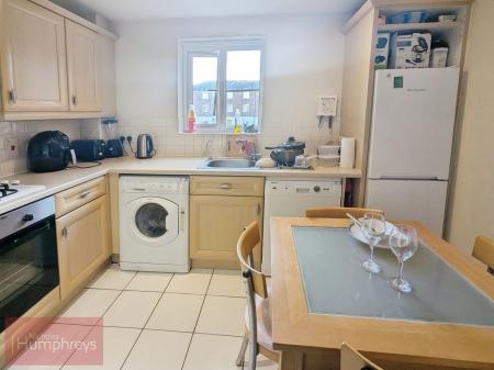 St Lukes Court, Hatfield, AL10