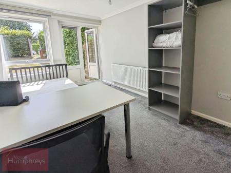 5 bedroom Terraced House to let in Stockbreach Close, Hatfield, AL10