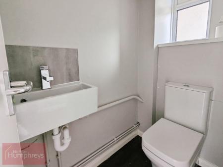 5 bedroom Terraced House to let in Stockbreach Close, Hatfield, AL10