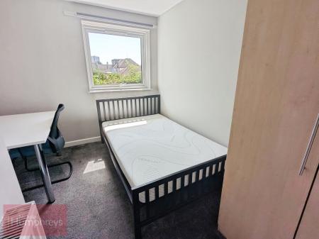 5 bedroom Terraced House to let in Stockbreach Close, Hatfield, AL10