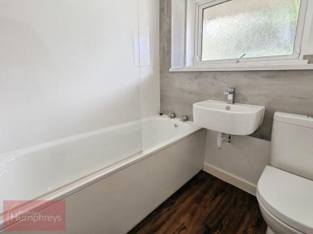 5 bedroom Terraced House to let in Stockbreach Close, Hatfield, AL10