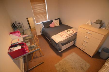 5 bedroom Terraced House to let in The Runway, Hatfield, AL10