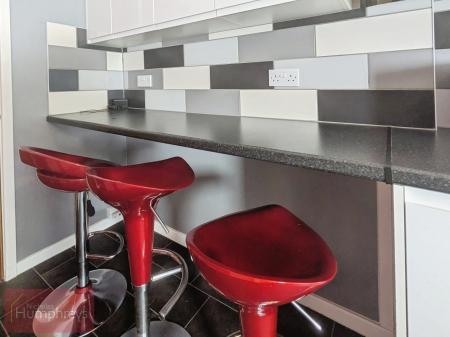 4 bedroom Terraced House to let in Willow Way, Hatfield, AL10