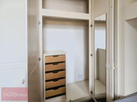 4 bedroom Terraced House to let in Willow Way, Hatfield, AL10