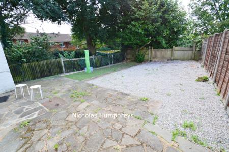 5 bedroom Terraced House to let in Willow Way, Hatfield, AL10