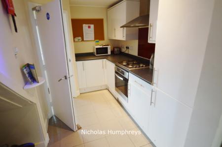 5 bedroom Terraced House to let in Willow Way, Hatfield, AL10