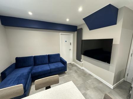 1 bedroom House share to let in Windmill Road, Hemel Hempsted, HP2