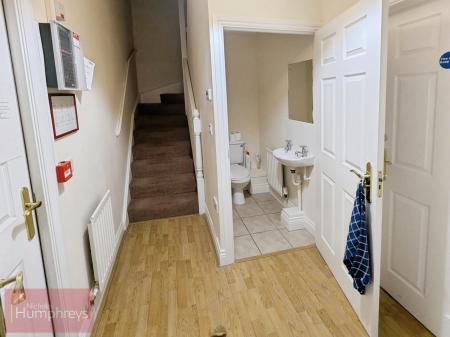 4 bedroom Semi-detached house to let in Waight Close, Hatfield, AL10