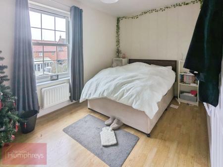 4 bedroom Semi-detached house to let in Waight Close, Hatfield, AL10