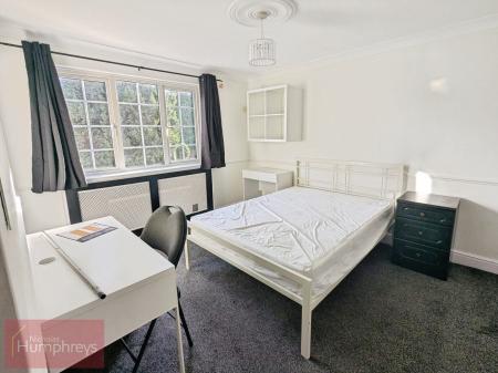 4 bedroom Terraced House to let in Aldykes, Hatfield, AL10