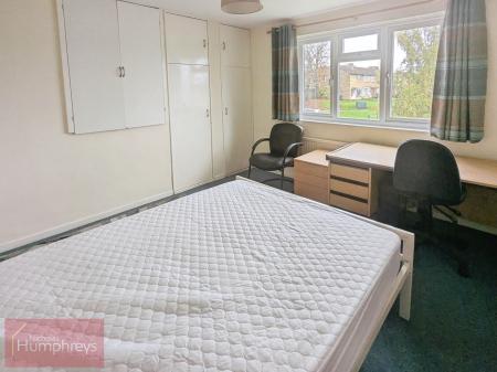 5 bedroom Terraced House to let in Hillcrest, Hatfield, AL10