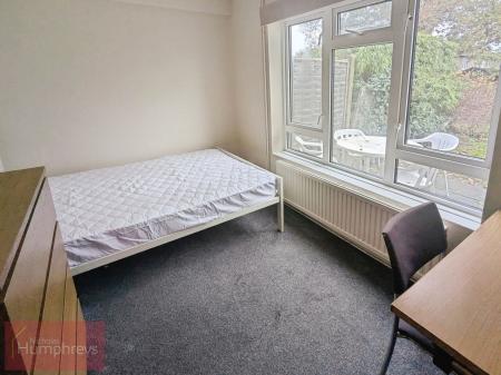 5 bedroom Terraced House to let in Hillcrest, Hatfield, AL10