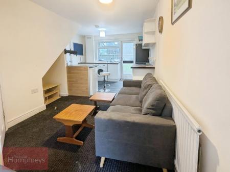 1 bedroom Terraced House to let in Hillcrest, Hatfield, AL10