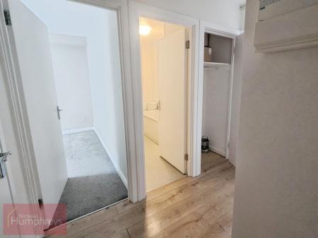 1 bedroom Flat to let in The Cornfields