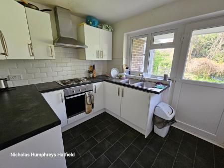 1 bedroom Terraced House to let in Stockbreach Close, Hatfield, AL10