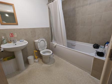1 bedroom Terraced House to let in Freemans Acre, Hatfield, AL10
