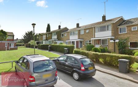Martin Close, Hatfield, AL10