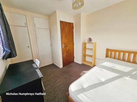 5 bedroom Terraced House to let in Martin Close, Hatfield, AL10