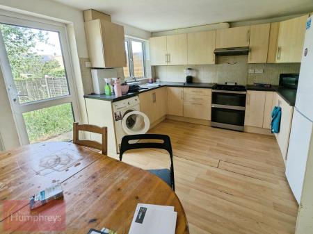 4 bedroom Terraced House to let in Maryland, Hatfield, AL10