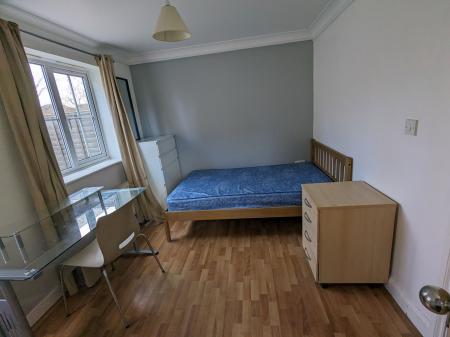 1 bedroom House share to let in Cunningham Avenue, Hatfield, AL10