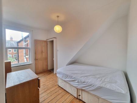 4 bedroom Property to let in Lytton Road, Leicester