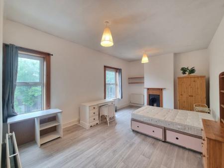 4 bedroom Property to let in Norfolk Street, Leicester