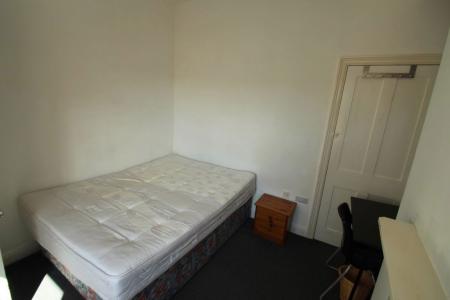 4 bedroom Property to let in Harrow Road, Leicester