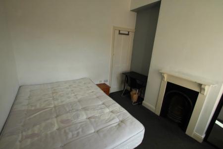 4 bedroom Property to let in Harrow Road, Leicester