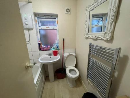 3 bedroom Property to let in Barclay Street, Leicester