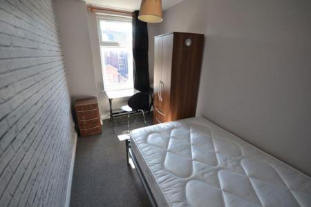 4 bedroom Property to let in Jarrom Street, Leicester