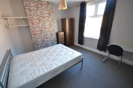 4 bedroom Property to let in Jarrom Street, Leicester