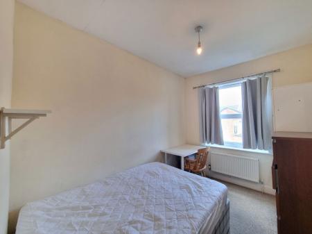 4 bedroom Property to let in Thurlow Road, Leicester