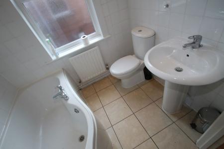 4 bedroom Property to let in Thurlow Road, Leicester