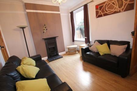 4 bedroom Property to let in Thurlow Road, Leicester