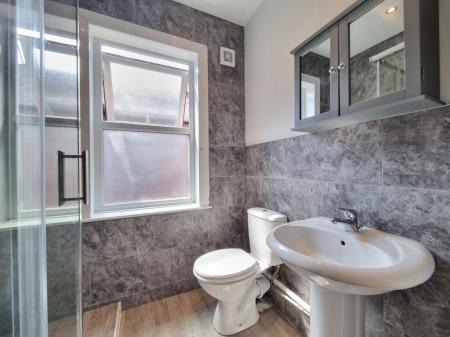 4 bedroom Property to let in Thurlow Road, Leicester