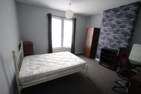 3 bedroom Property to let in Jarrom Street, Leicester
