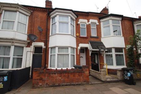 4 bedroom Property to let in Stuart Street, Leicester