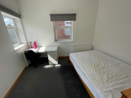 3 bedroom Property to let in Thorpe Street, Leicester