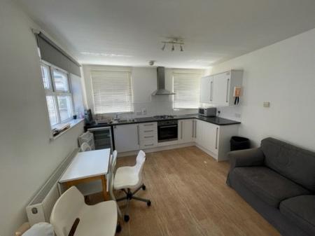 3 bedroom Property to let in Thorpe Street, Leicester