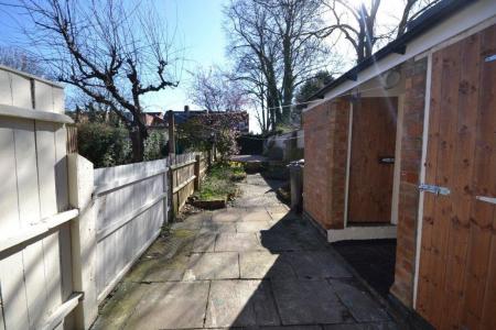 3 bedroom Property to let in Shelley Street, Leicester
