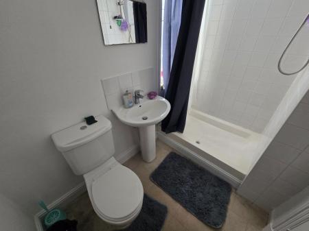 4 bedroom Property to let in Hartopp Road, Leicester