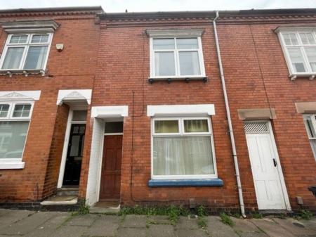 4 bedroom Property to let in Hartopp Road, Leicester