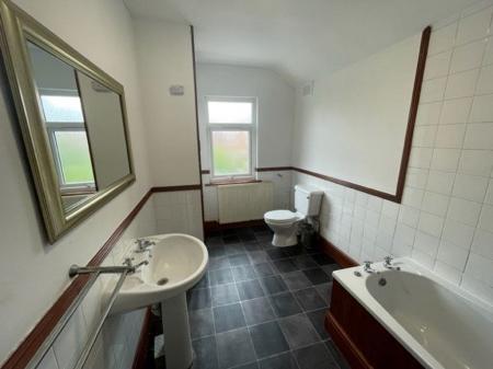 3 bedroom Property to let in Hartopp Road, Leicester