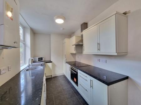 4 bedroom Property to let in Lorne Road, Leicester